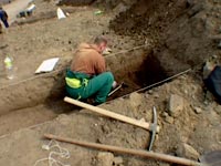 náhled z videa archeologové
